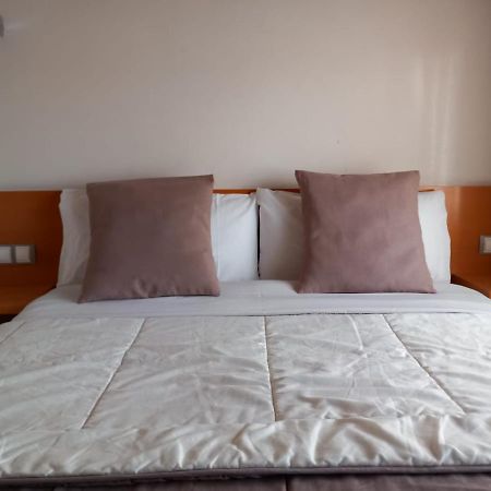 Hotel Viaurelia Montblanc Luaran gambar
