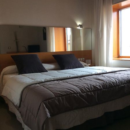 Hotel Viaurelia Montblanc Luaran gambar