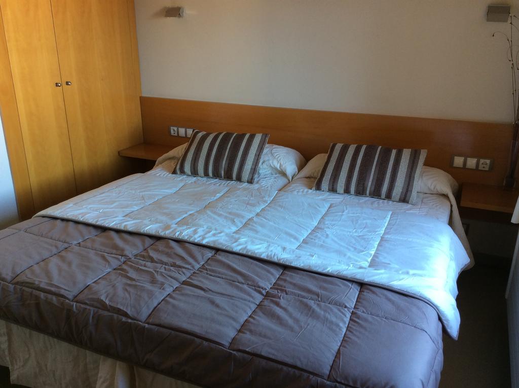 Hotel Viaurelia Montblanc Bilik gambar