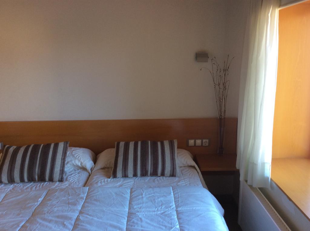 Hotel Viaurelia Montblanc Luaran gambar