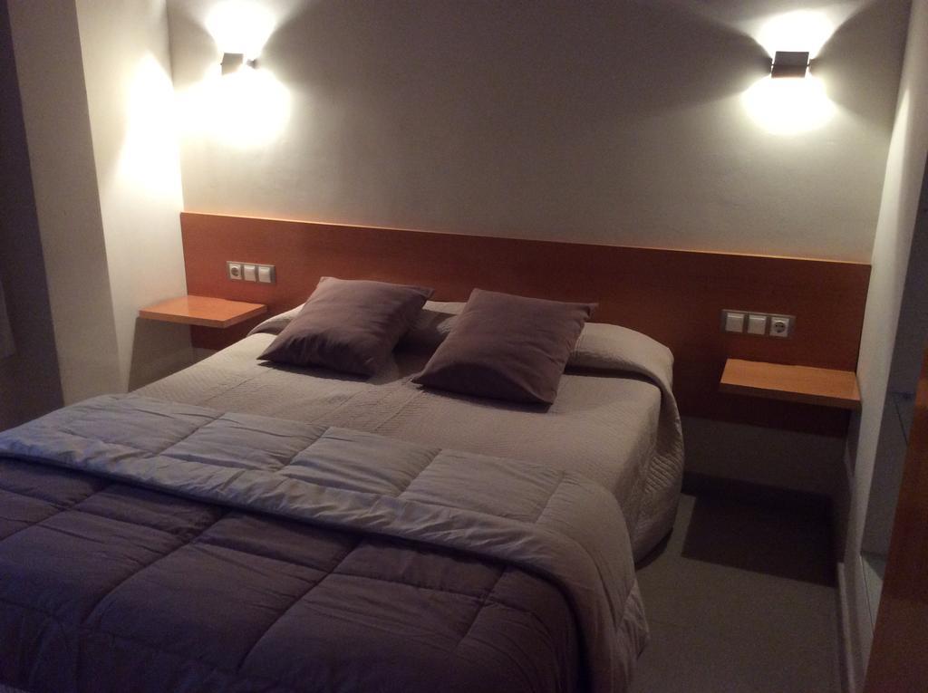 Hotel Viaurelia Montblanc Bilik gambar